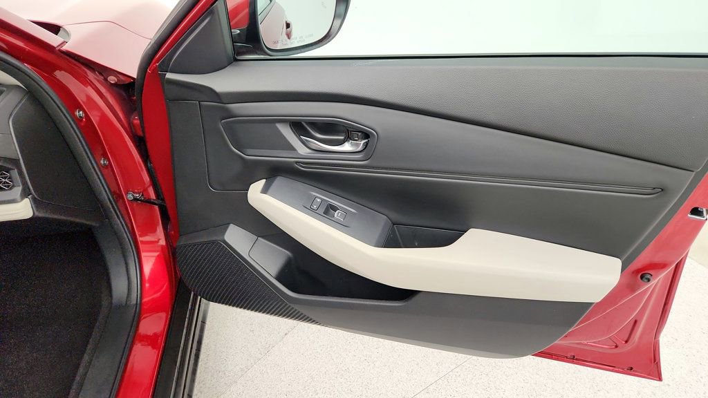 Used 2024 Honda Accord EX image 26