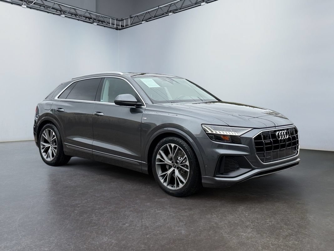 Used 2021 Audi Q8 Premium Plus w/ Premium Plus Package AWD/4WD image 3