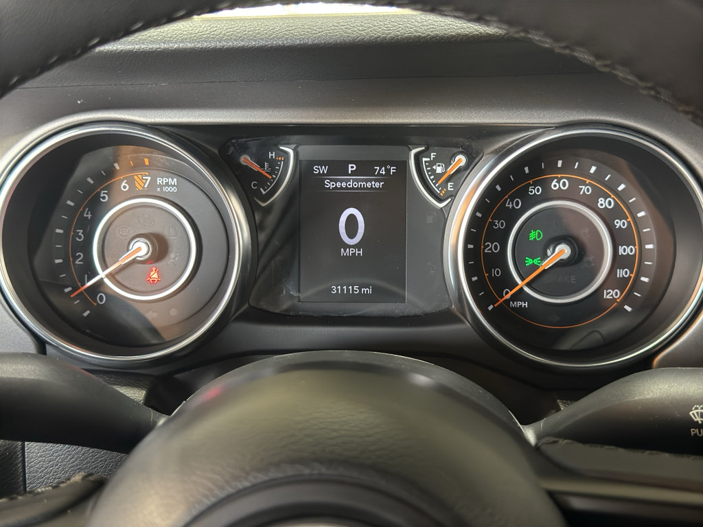 Used 2023 Jeep Gladiator Sport AWD/4WD image 24