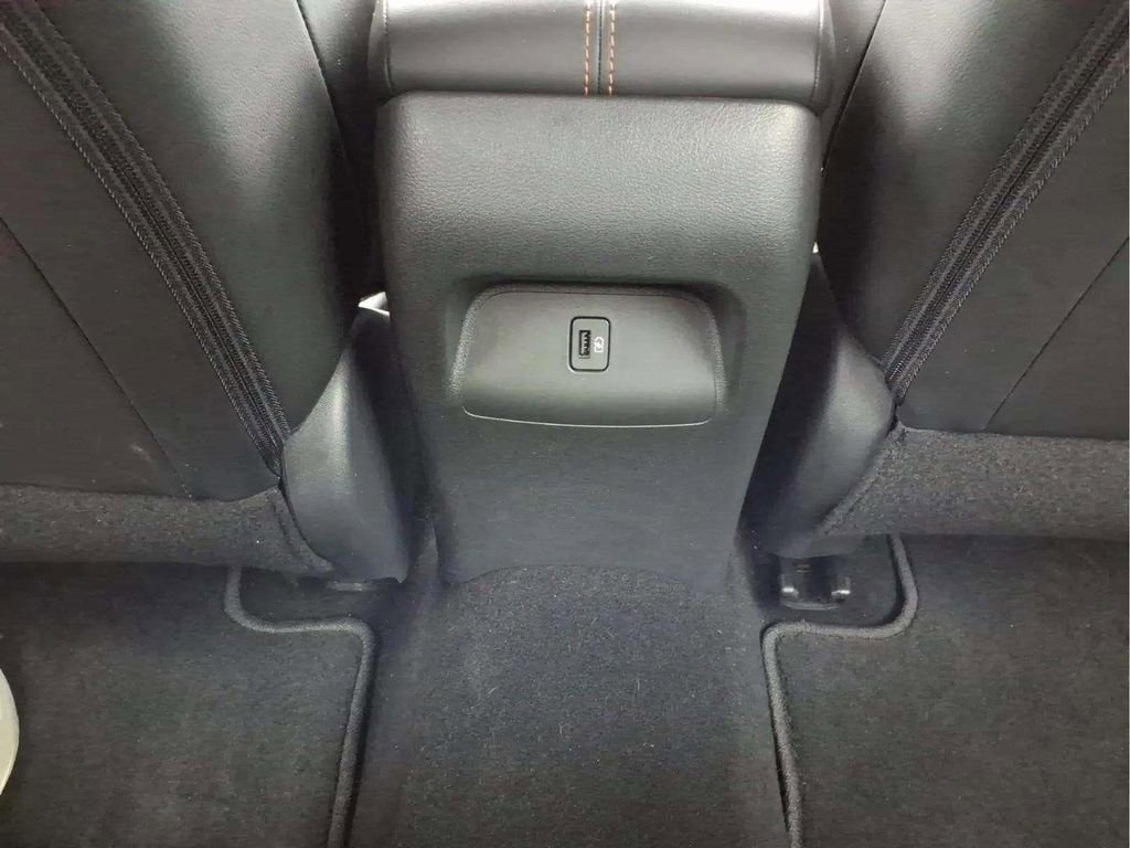 Used 2023 Nissan Sentra SR w/ SR Premium Package FWD image 13