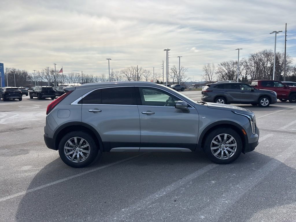 Used 2023 Cadillac XT4 Premium Luxury image 4
