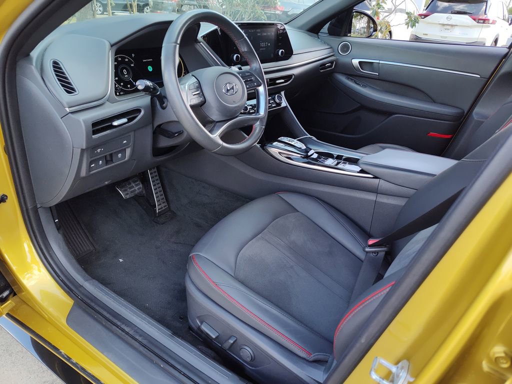 Used 2021 Hyundai Sonata SEL Plus FWD image 2