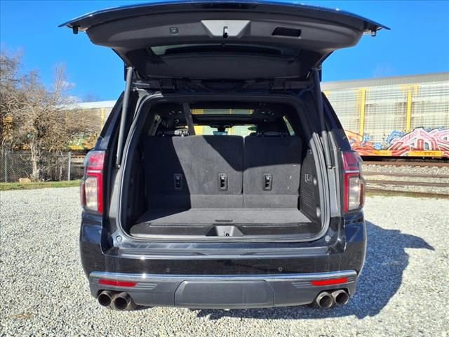 Used 2021 Chevrolet Tahoe Premier w/ Premium Package image 10