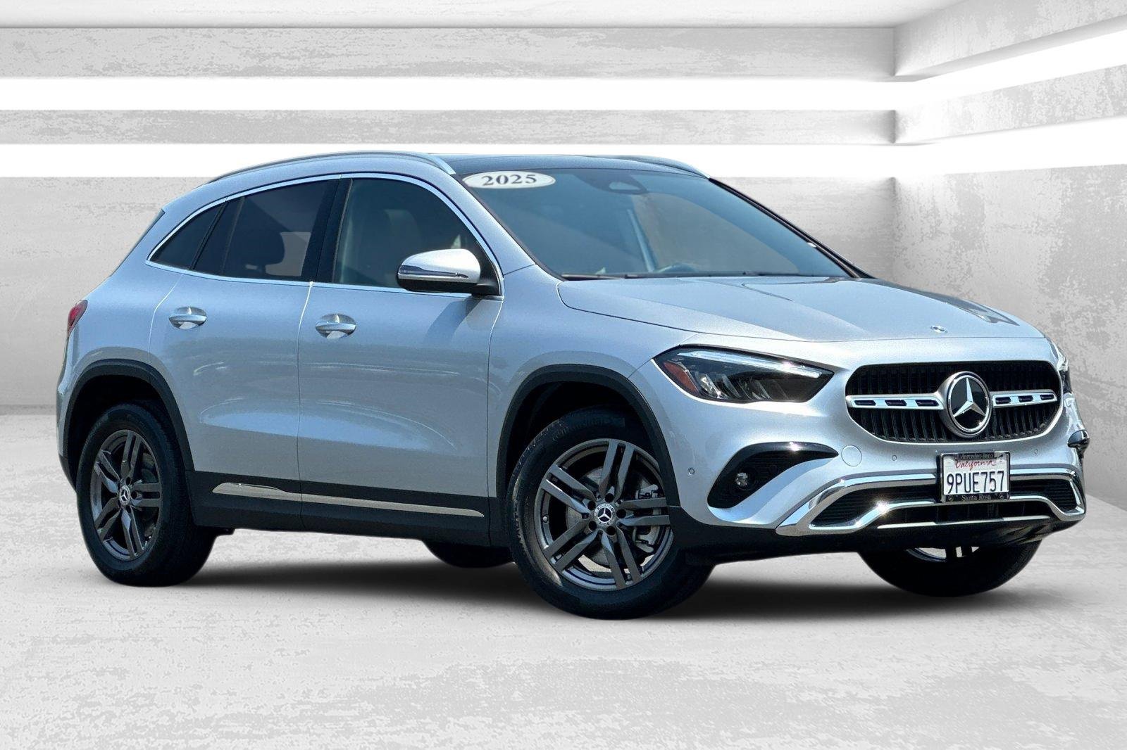 Certified 2025 Mercedes-Benz GLA 250 4MATIC image 1