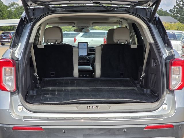 Certified 2020 Ford Explorer Platinum w/ Premium Technology Package AWD/4WD image 32