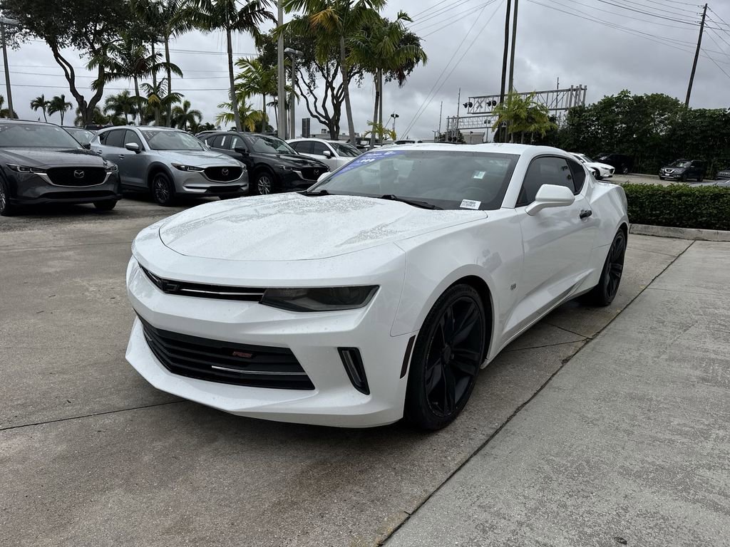 Used 2018 Chevrolet Camaro LT w/ RS Package RWD image 9
