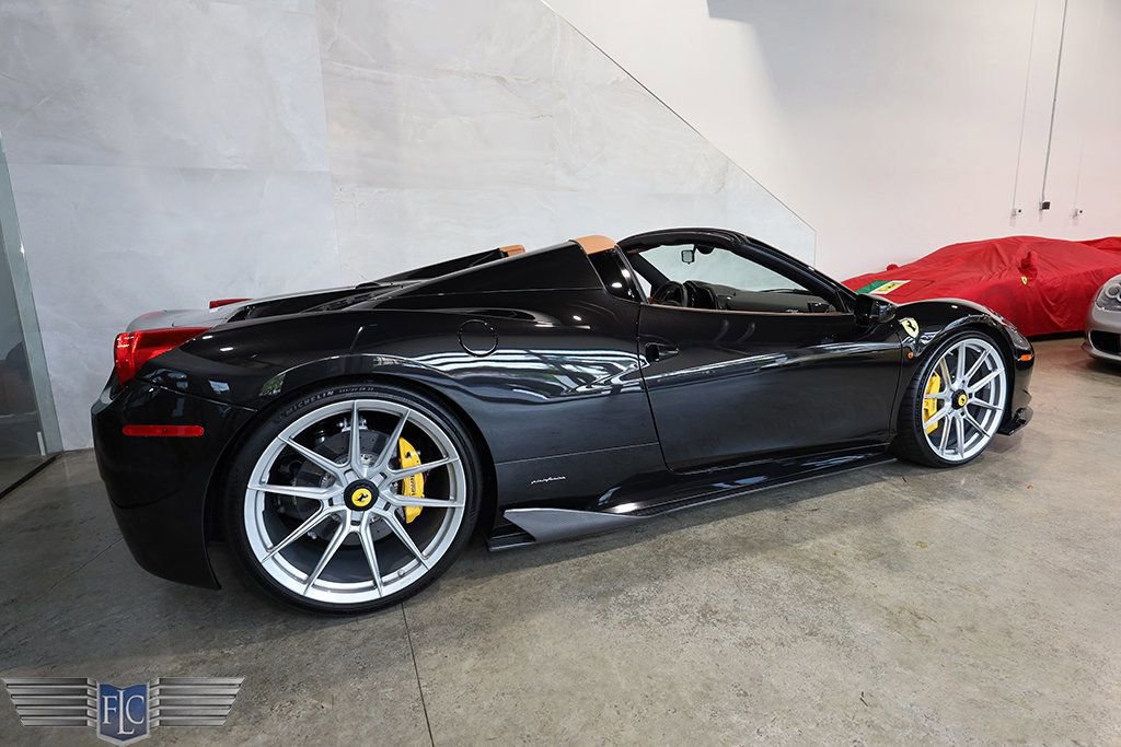 Used 2013 Ferrari 458 Spider RWD image 5
