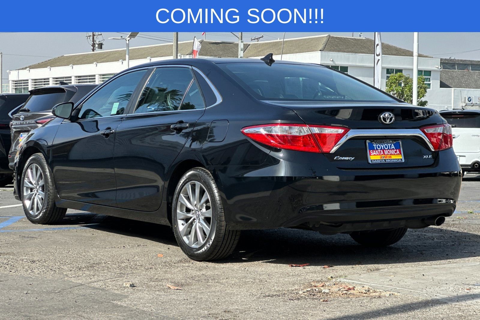 Used 2016 Toyota Camry XLE w/ Moonroof Package image 6