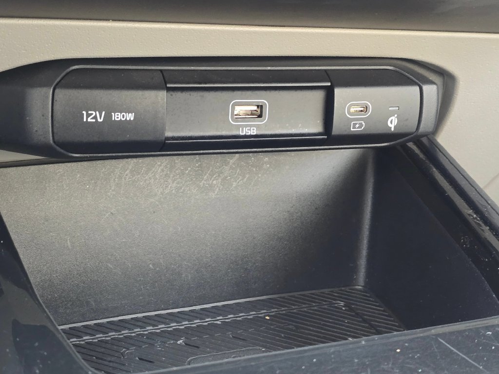 Certified 2023 Kia Niro Wave w/ Wave Preserve Package FWD image 35
