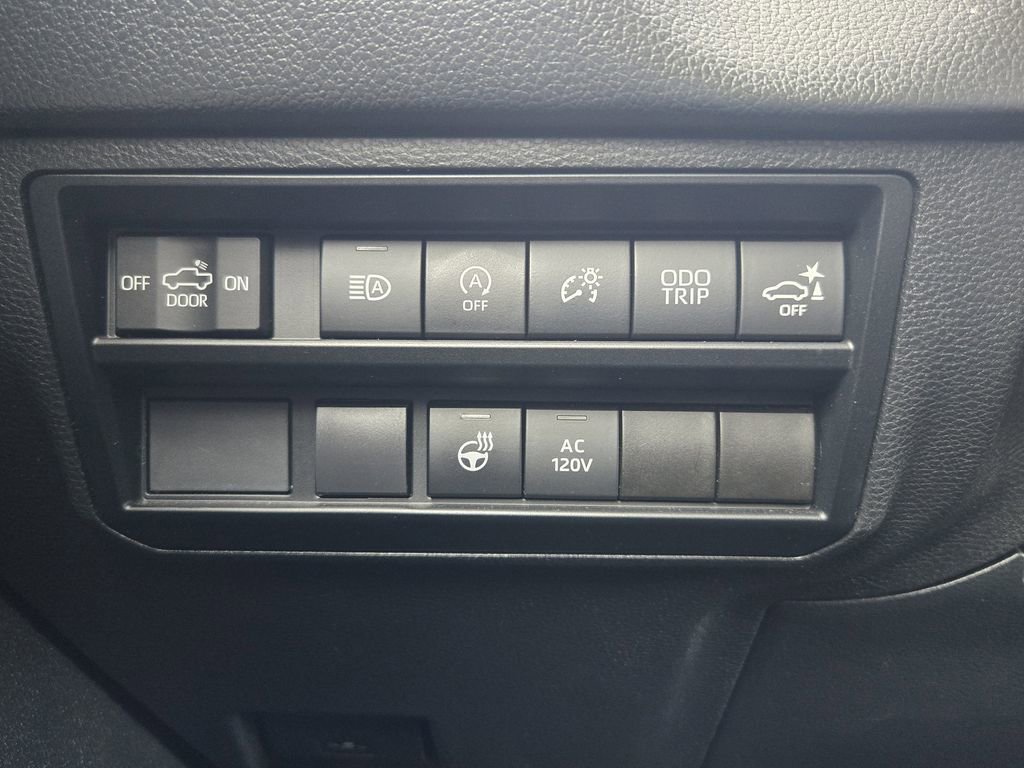 Used 2022 Toyota Tundra Limited image 22