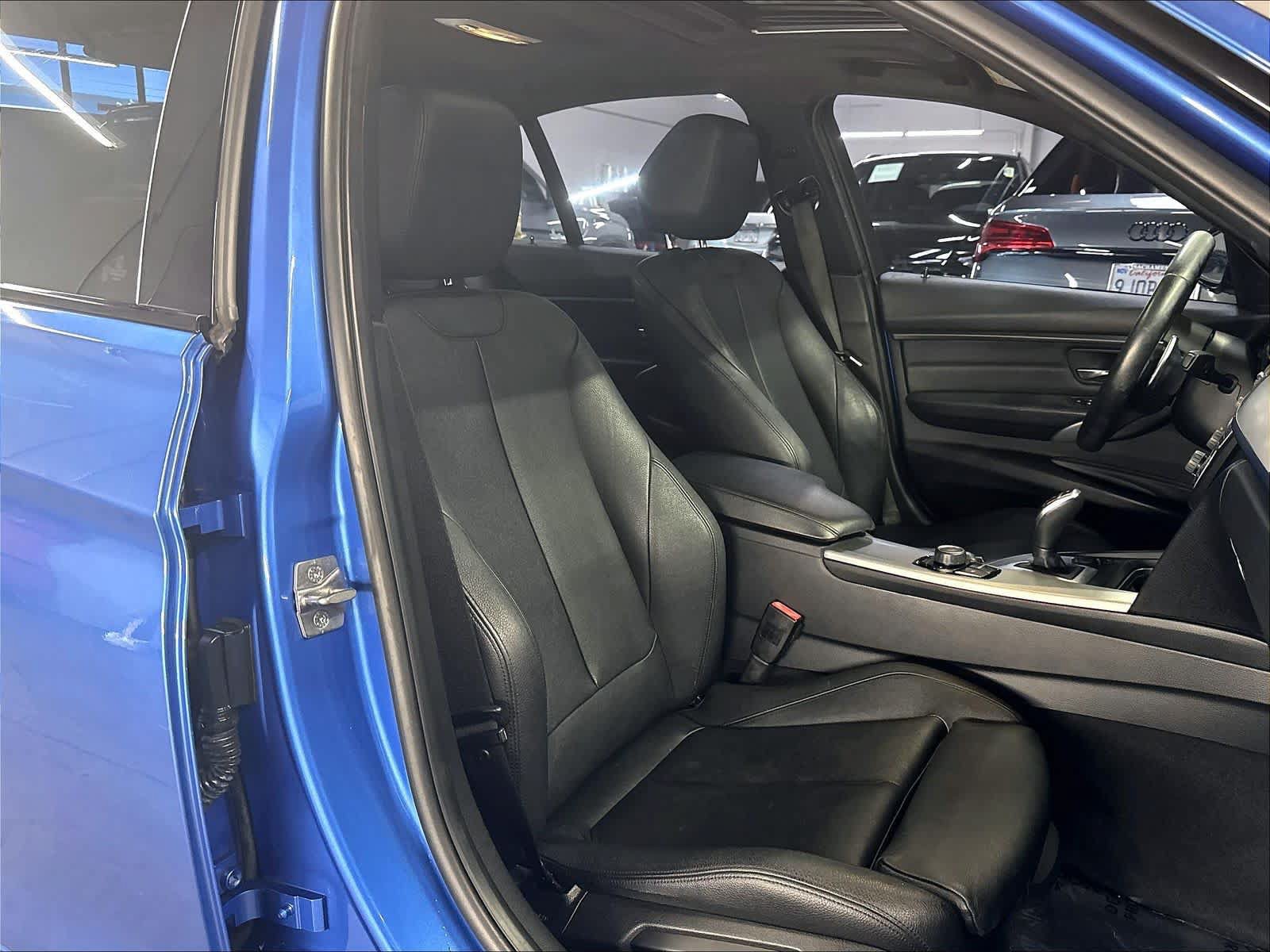Used 2013 BMW 328i Sedan RWD image 9