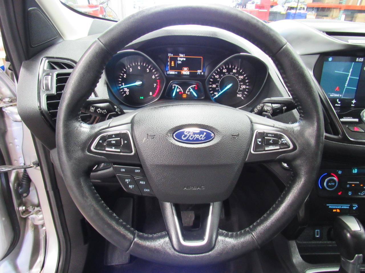 Used 2017 Ford Escape Titanium w/ Equipment Group 301A AWD/4WD image 18
