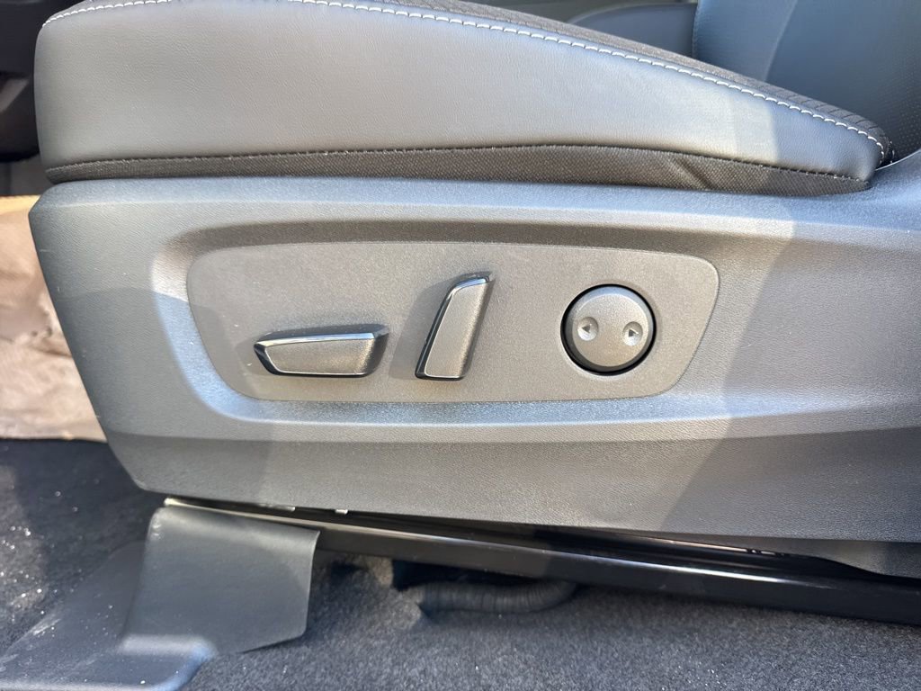 New 2026 Nissan Pathfinder SL image 33