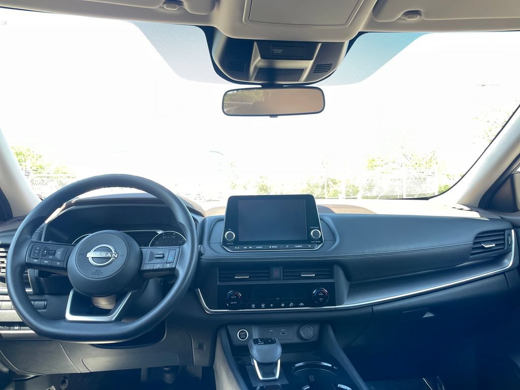 Used 2023 Nissan Rogue SV AWD/4WD image 12