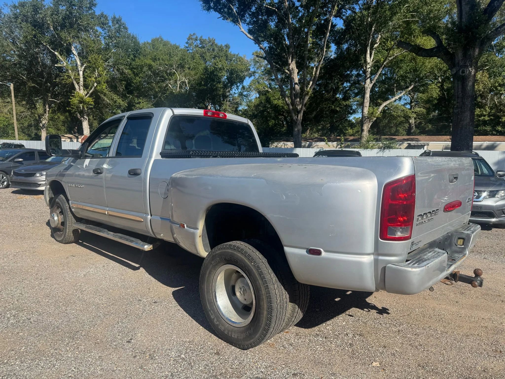 Used 2004 Dodge Ram 3500 Truck SLT w/ Sport Appearance Group image 3