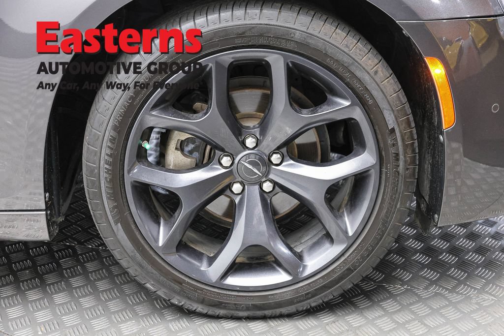 Used 2023 Chrysler 300 S RWD image 30