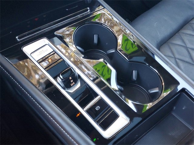 Used 2024 Volkswagen Atlas SEL Premium R-Line image 27