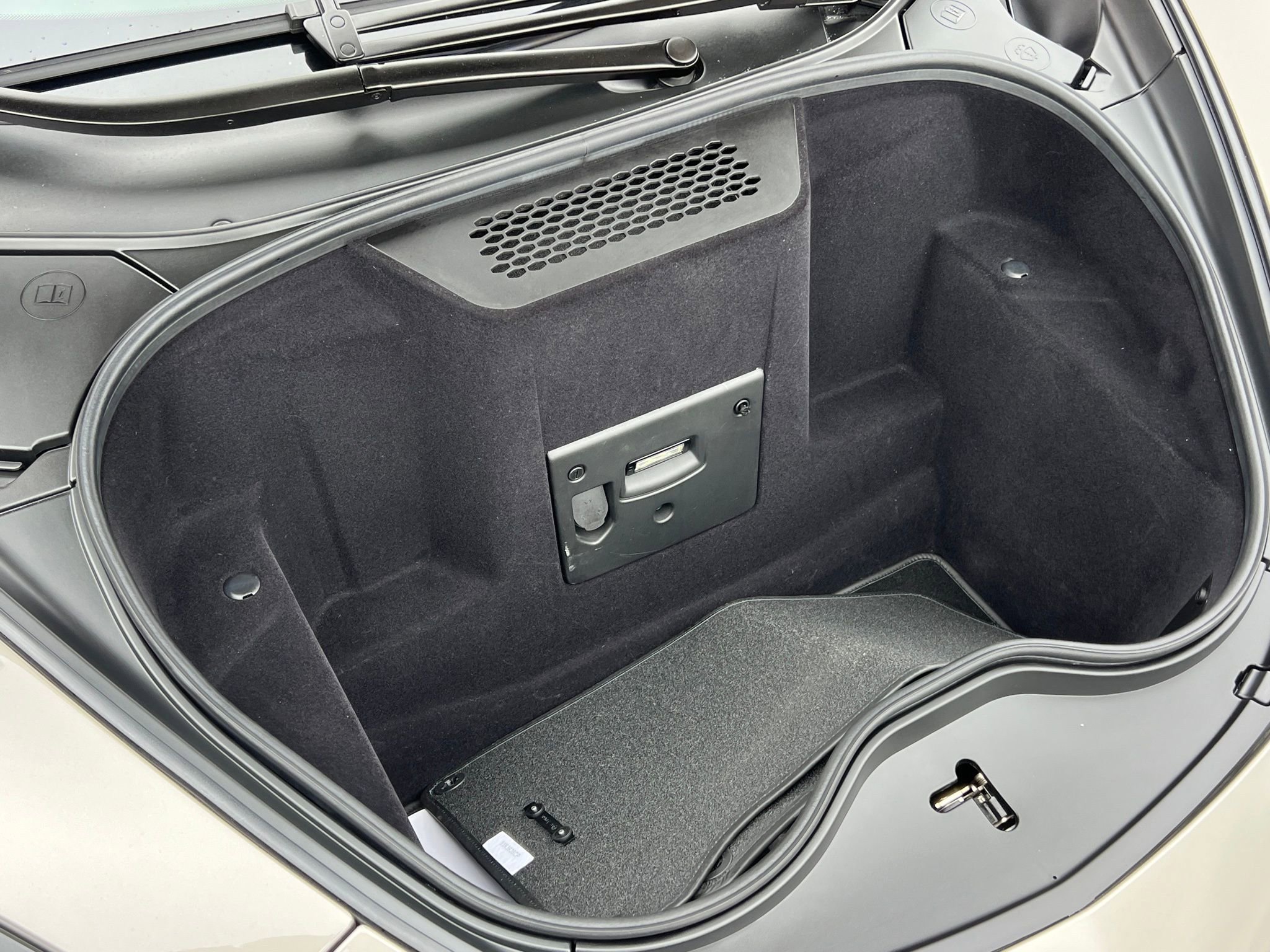 Used 2016 McLaren 570S Coupe image 40