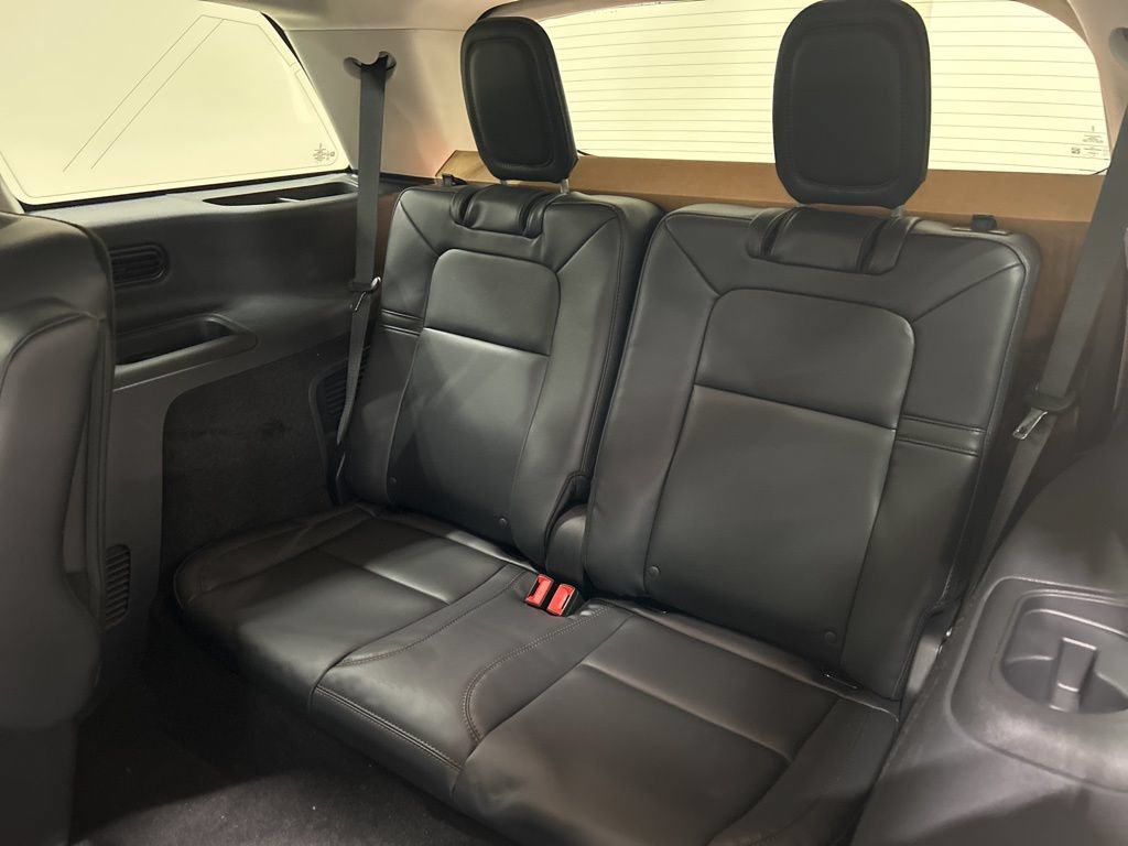 New 2026 Lincoln Aviator AWD w/ Jet Appearance Package image 30
