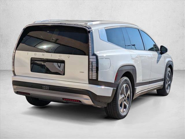 New 2026 Hyundai Ioniq 9 SE image 2