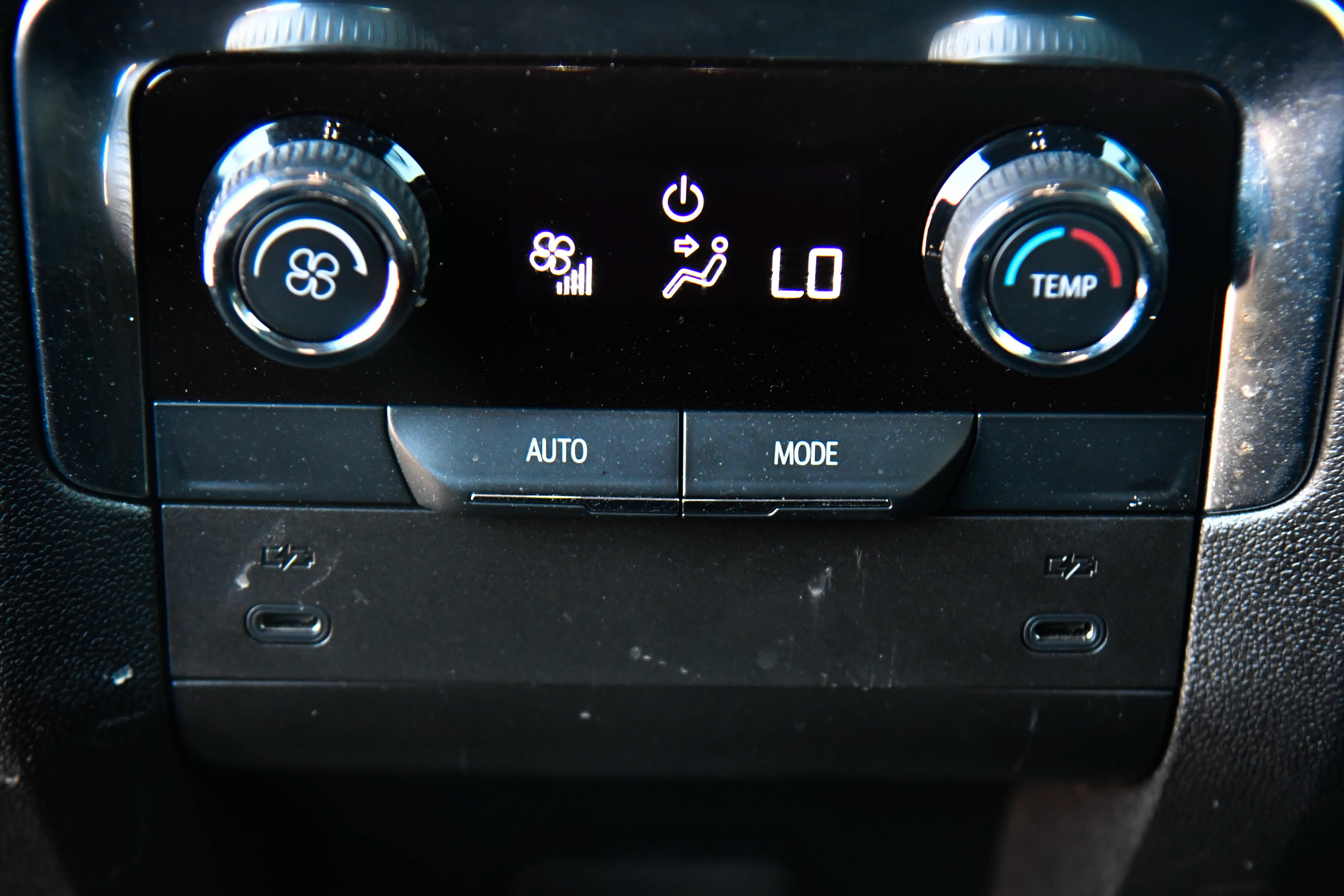 Used 2025 Chevrolet Tahoe LT AWD/4WD image 50