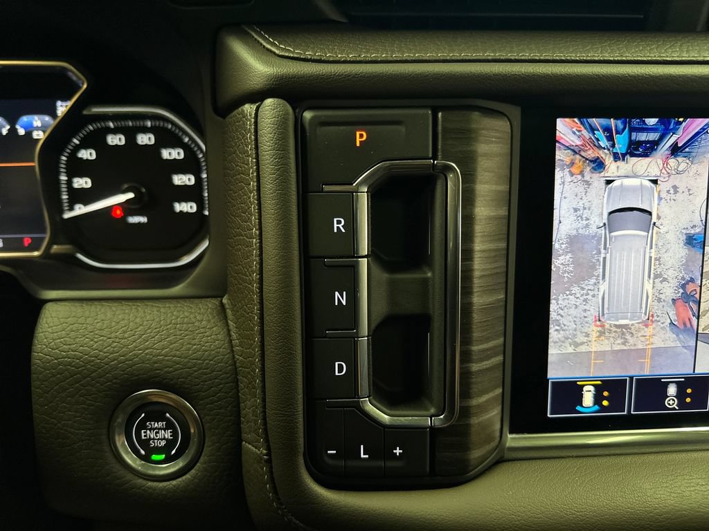 Used 2021 GMC Yukon Denali w/ Denali Ultimate Package AWD/4WD image 27