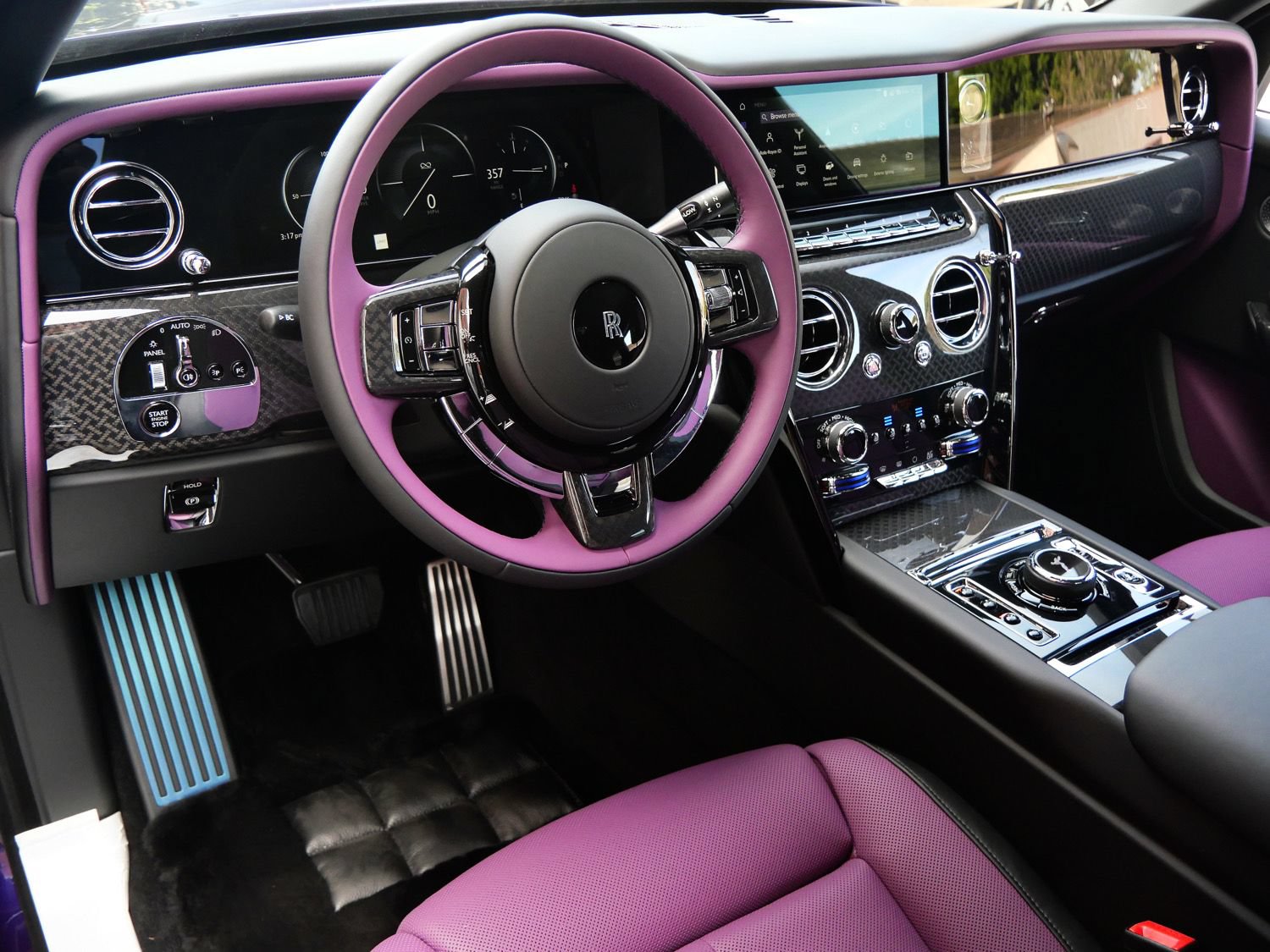 New 2027 Rolls-Royce Cullinan Black Badge AWD/4WD image 17