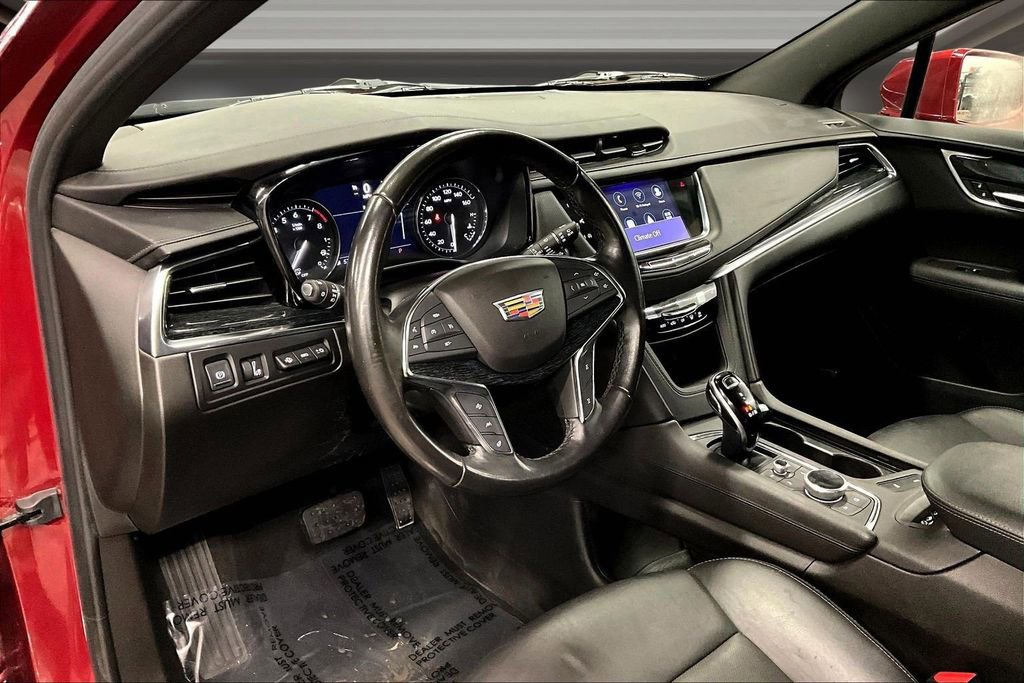 Used 2020 Cadillac XT5 Premium Luxury FWD image 17