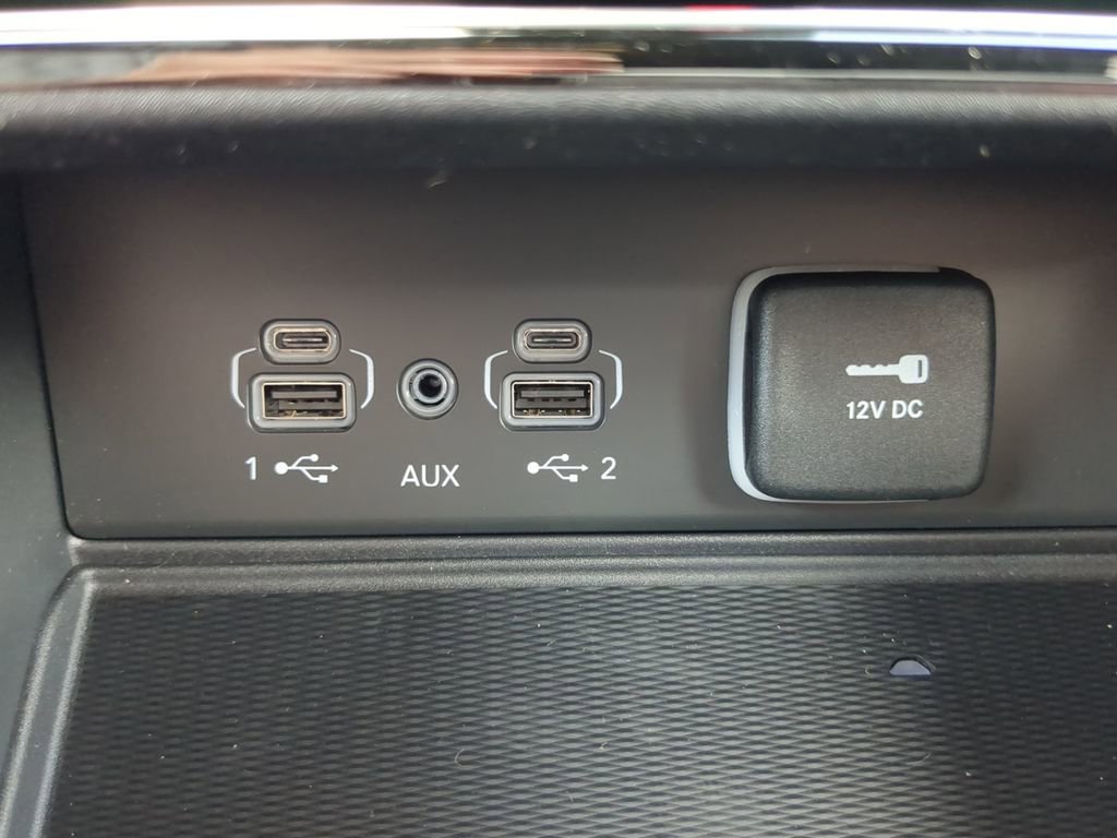 New 2025 Jeep Grand Cherokee Altitude image 8