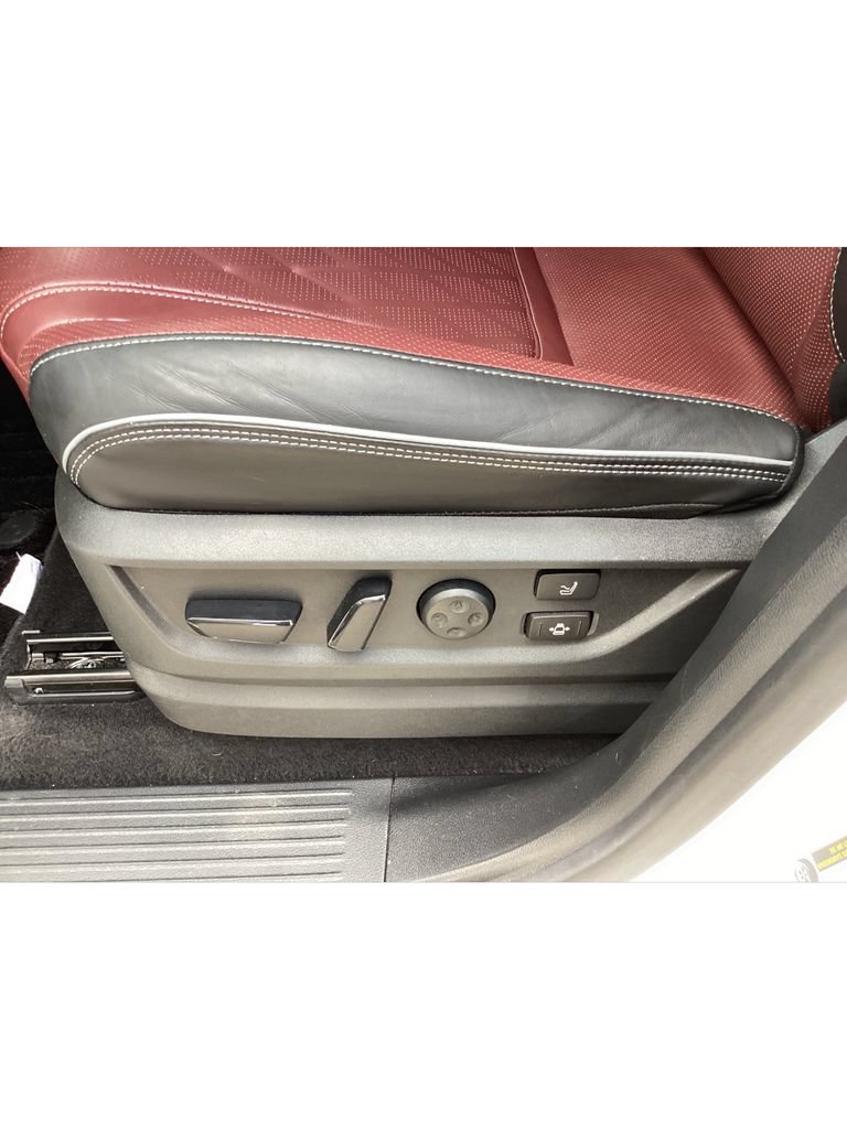 Used 2025 INFINITI QX80 Autograph AWD/4WD image 17