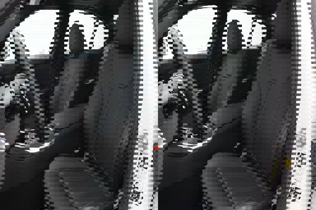 Used 2024 BMW 330i xDrive Sedan w/ Convenience Package image 16