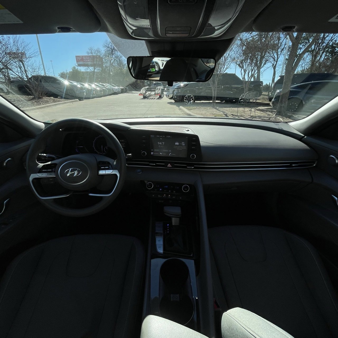 Used 2023 Hyundai Elantra Blue image 10