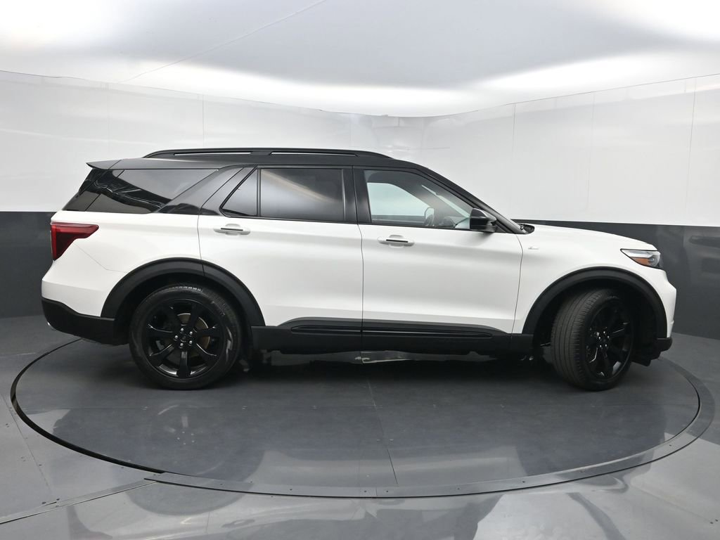 Used 2023 Ford Explorer ST-Line w/ Class IV Trailer Tow Package RWD image 45