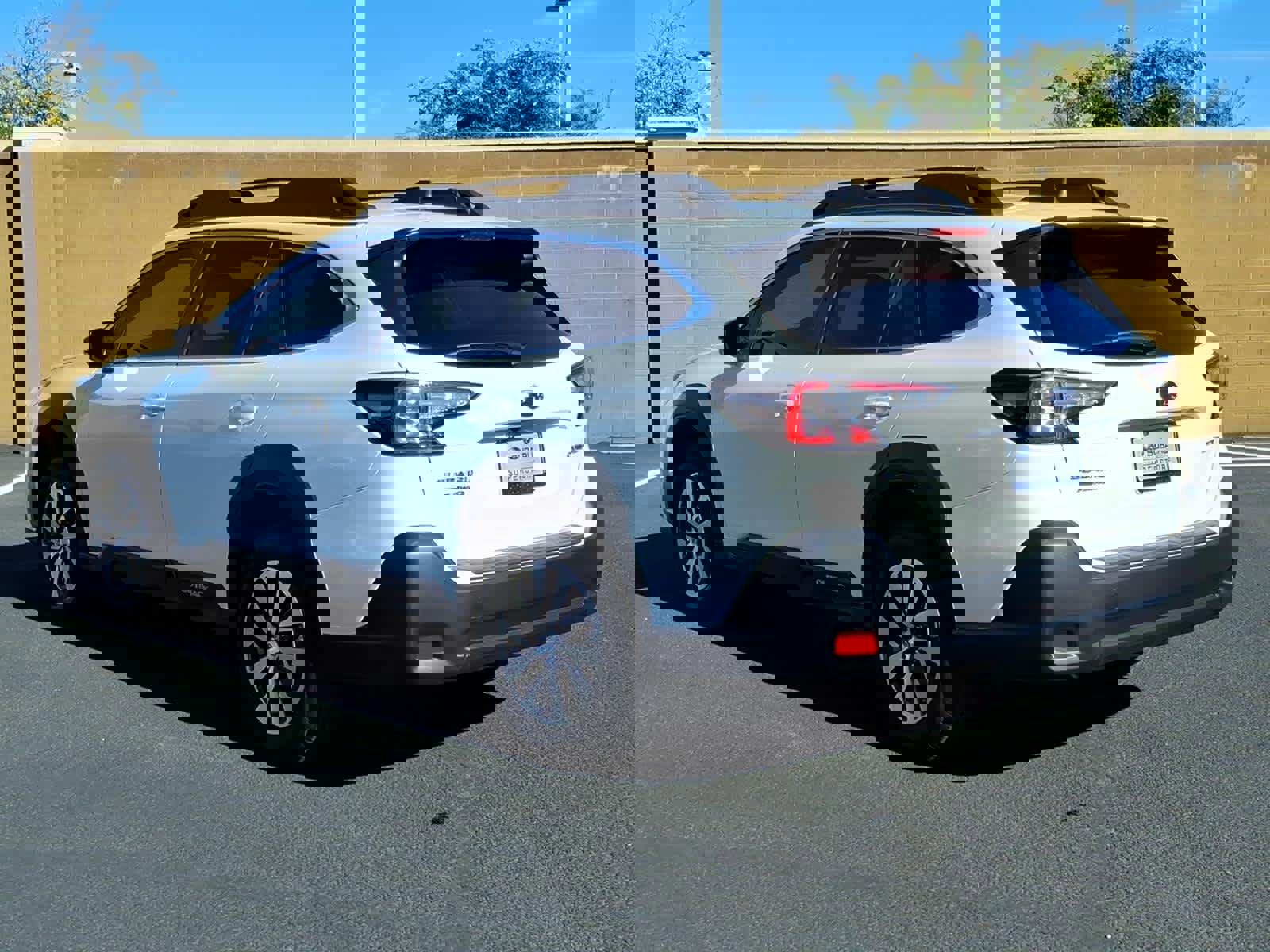 Certified 2025 Subaru Outback Premium w/ Popular Package #1A image 4