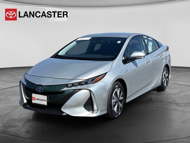 Certified 2017 Toyota Prius Prime Plus w/ Preferred Accessory Package FWD image 3