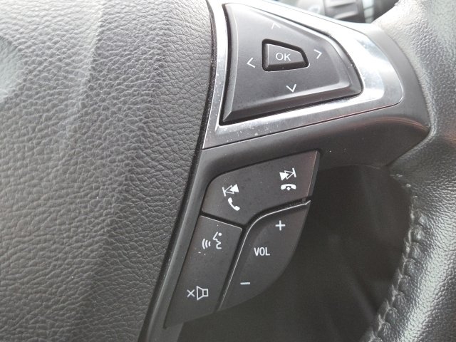 Used 2017 Ford Fusion SE w/ Equipment Group 201A image 22