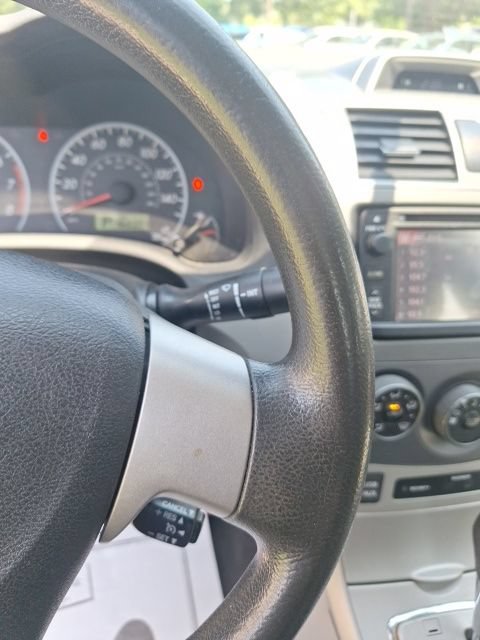 Used 2013 Toyota Corolla LE FWD image 13