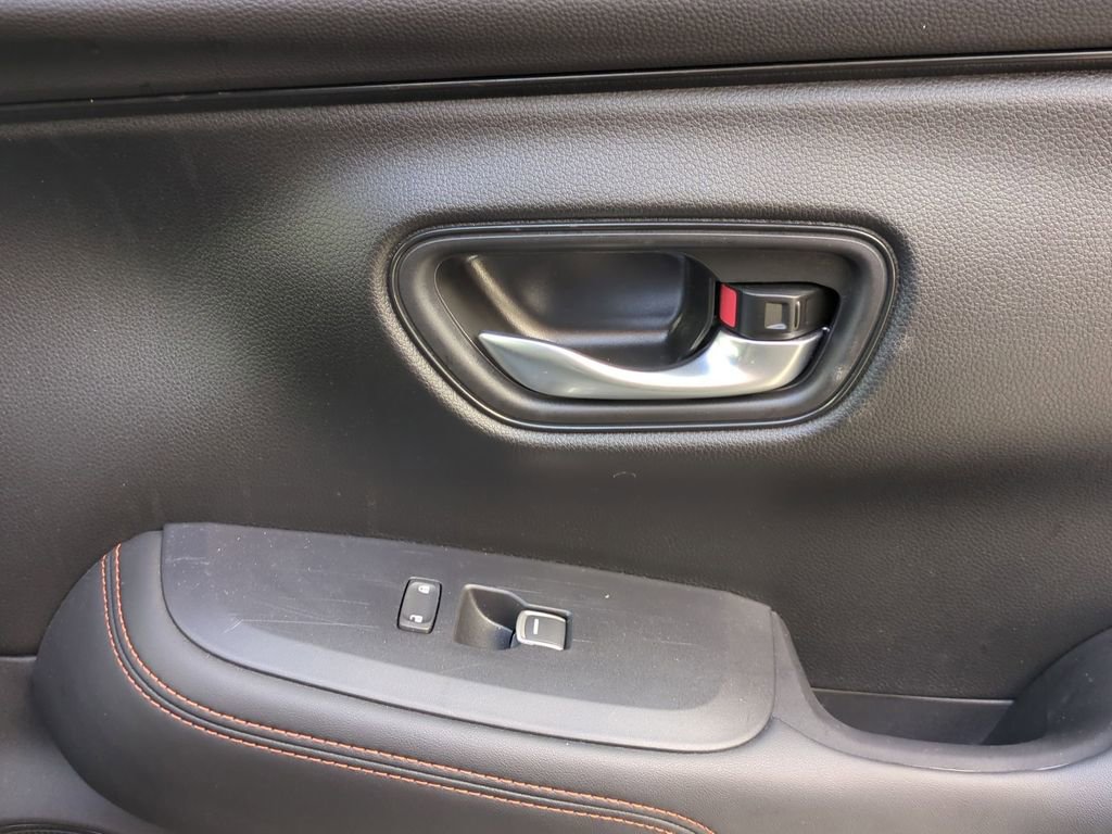 Used 2025 Honda HR-V Sport image 33