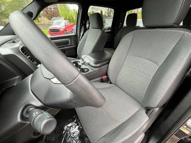 Used 2024 RAM 1500 Warlock AWD/4WD image 18