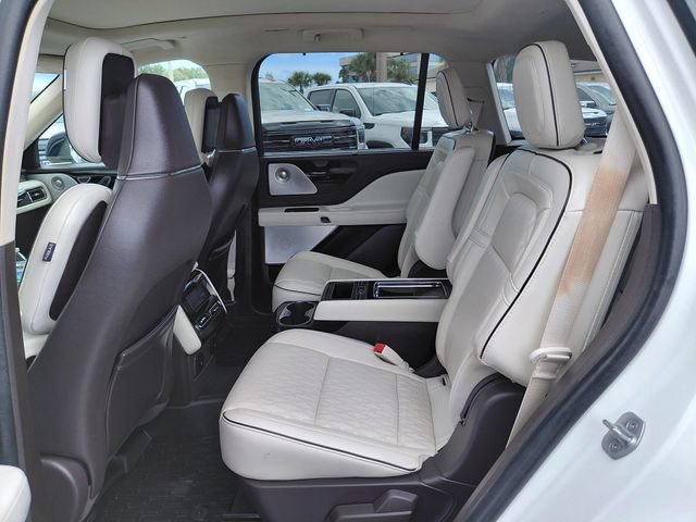 Used 2023 Lincoln Aviator Black Label w/ Dynamic Handling Package AWD/4WD image 17