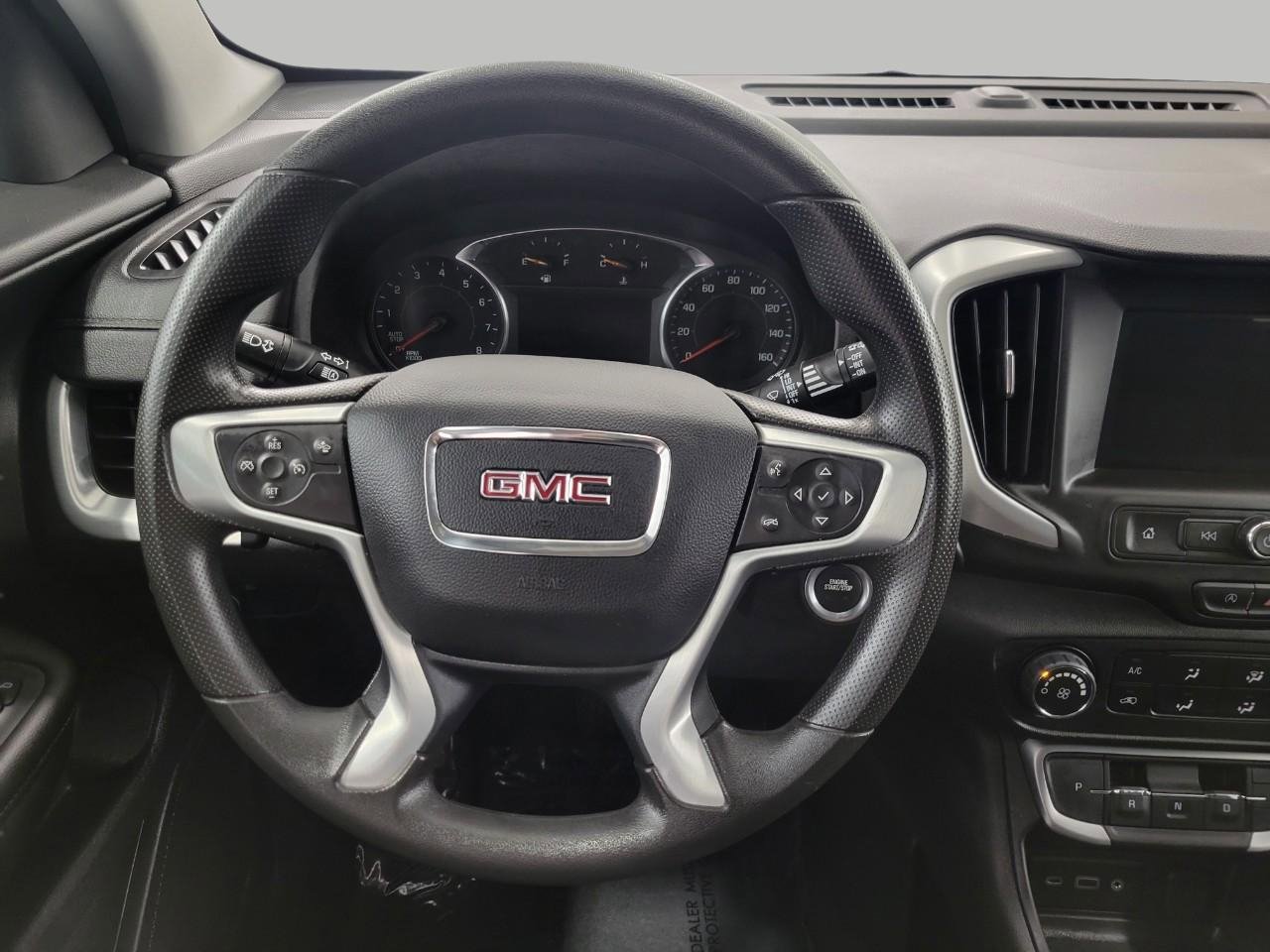 Used 2024 GMC Terrain SLE image 5