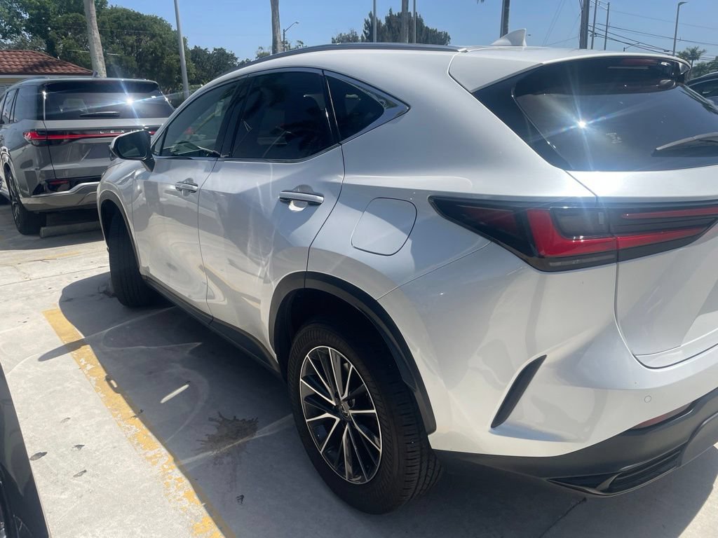 Used 2024 Lexus NX 250 FWD image 6