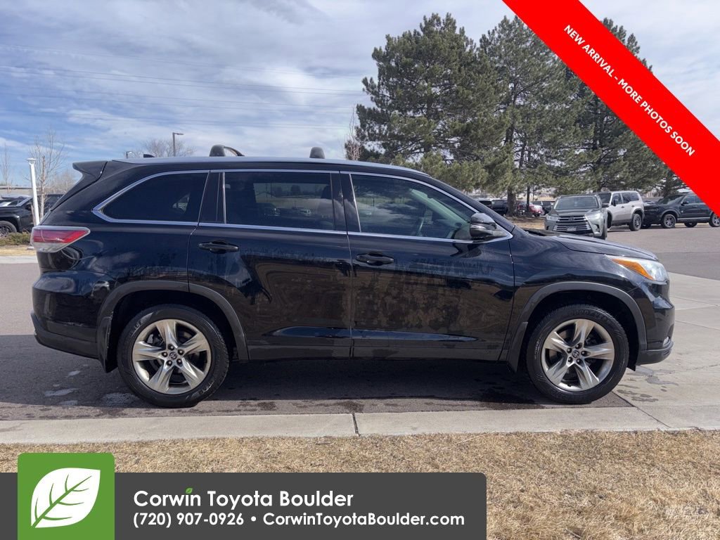 Used 2016 Toyota Highlander Limited w/ Driver Technology Package image 8