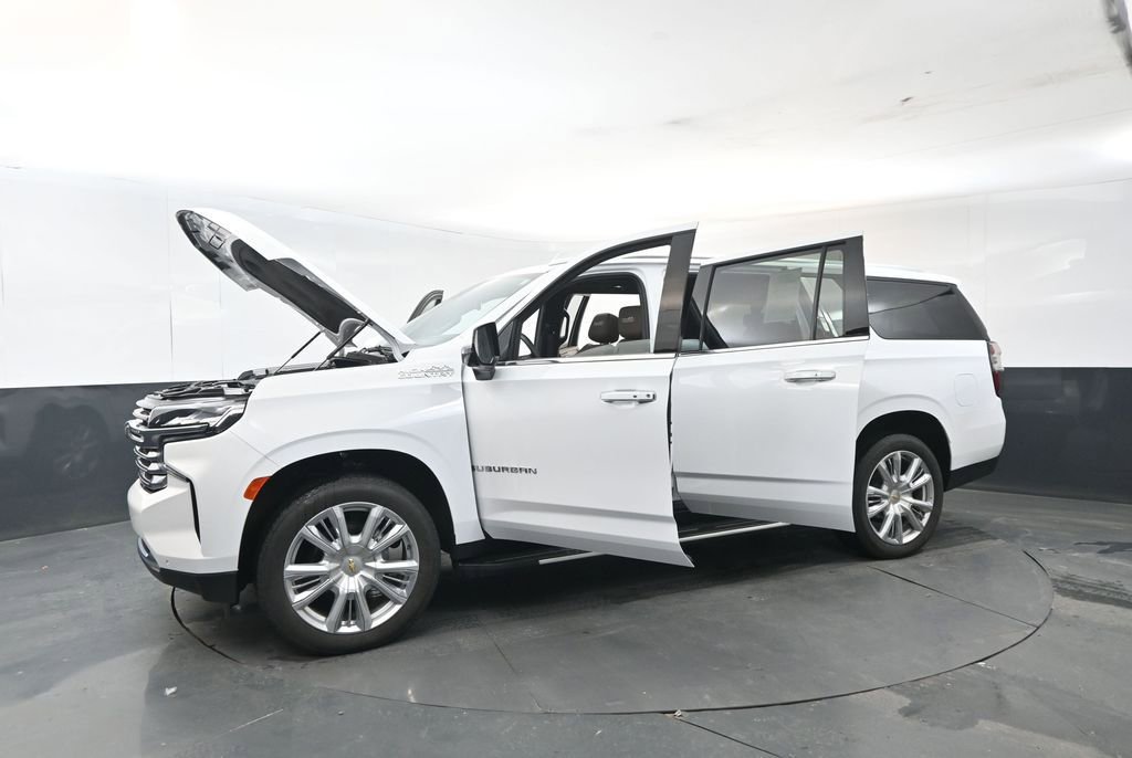 Used 2024 Chevrolet Suburban High Country image 28