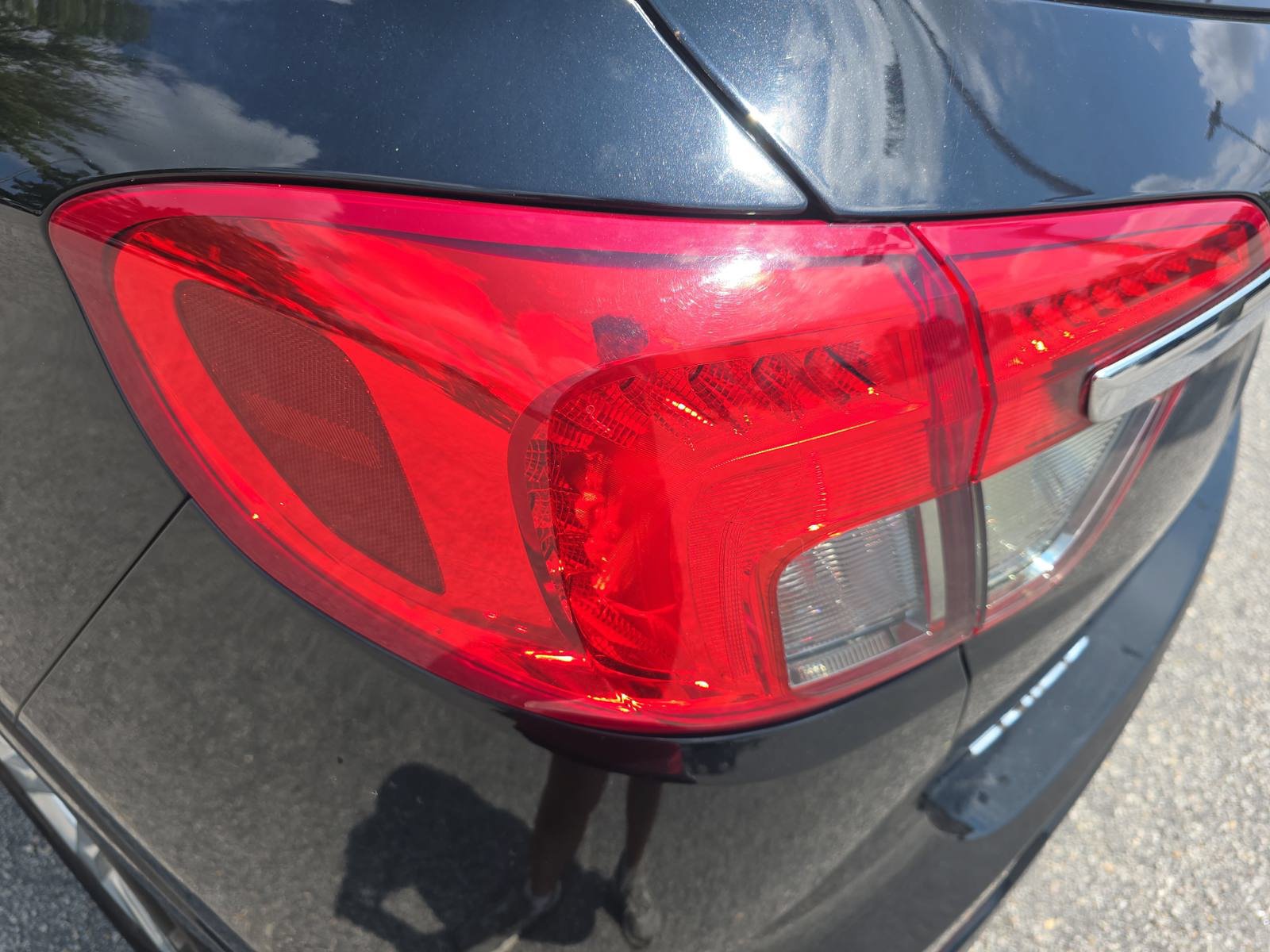 Used 2017 Buick Envision Essence w/ LPO, Cargo Package FWD image 34