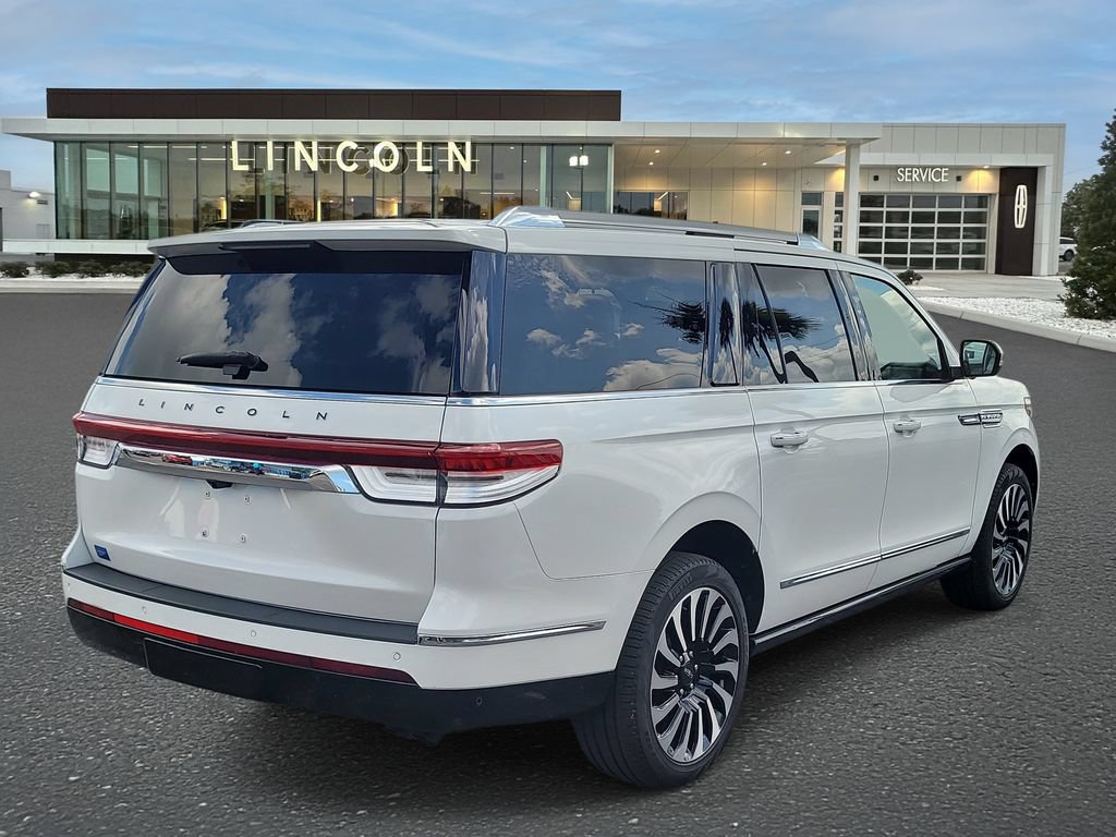 Certified 2023 Lincoln Navigator L Black Label AWD/4WD image 4