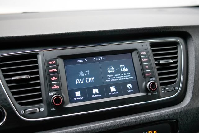 Used 2020 Kia Sedona EX FWD image 28