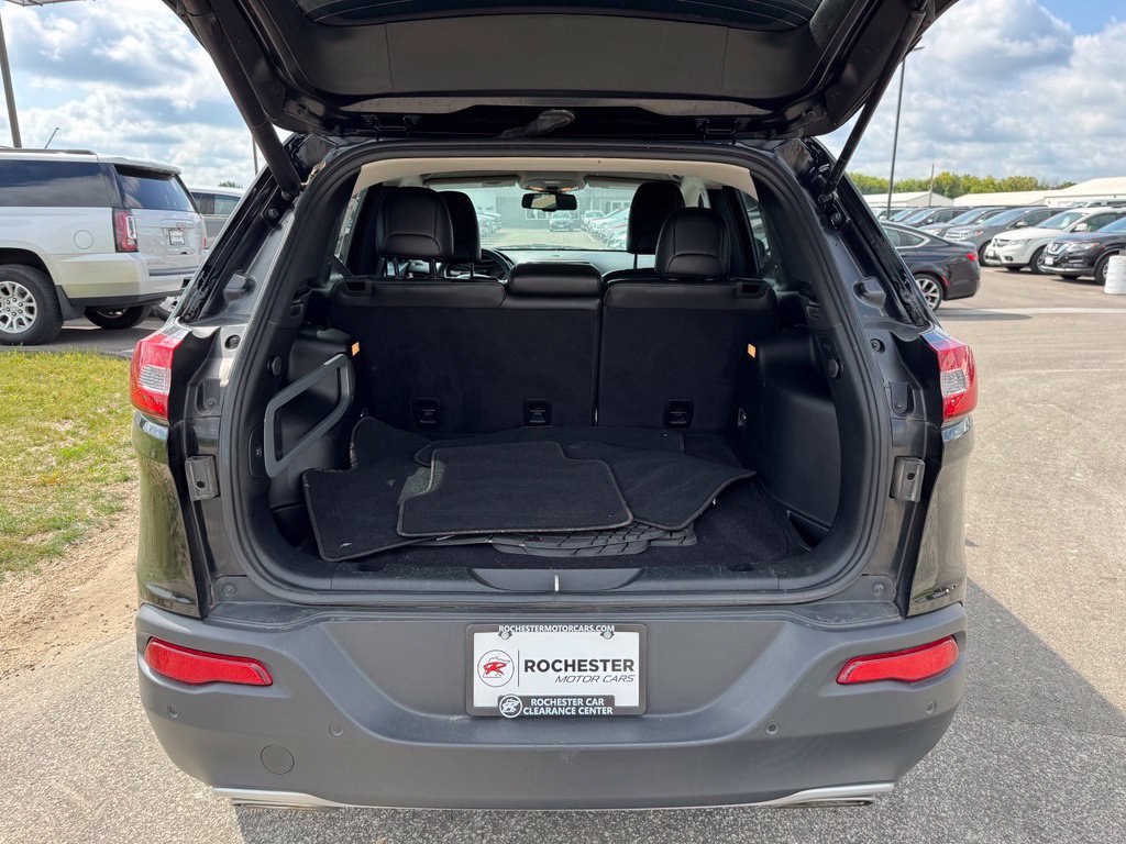 Used 2018 Jeep Cherokee Limited AWD/4WD image 41