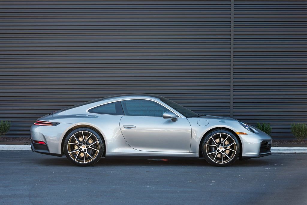 Used 2026 Porsche 911 Carrera RWD image 8