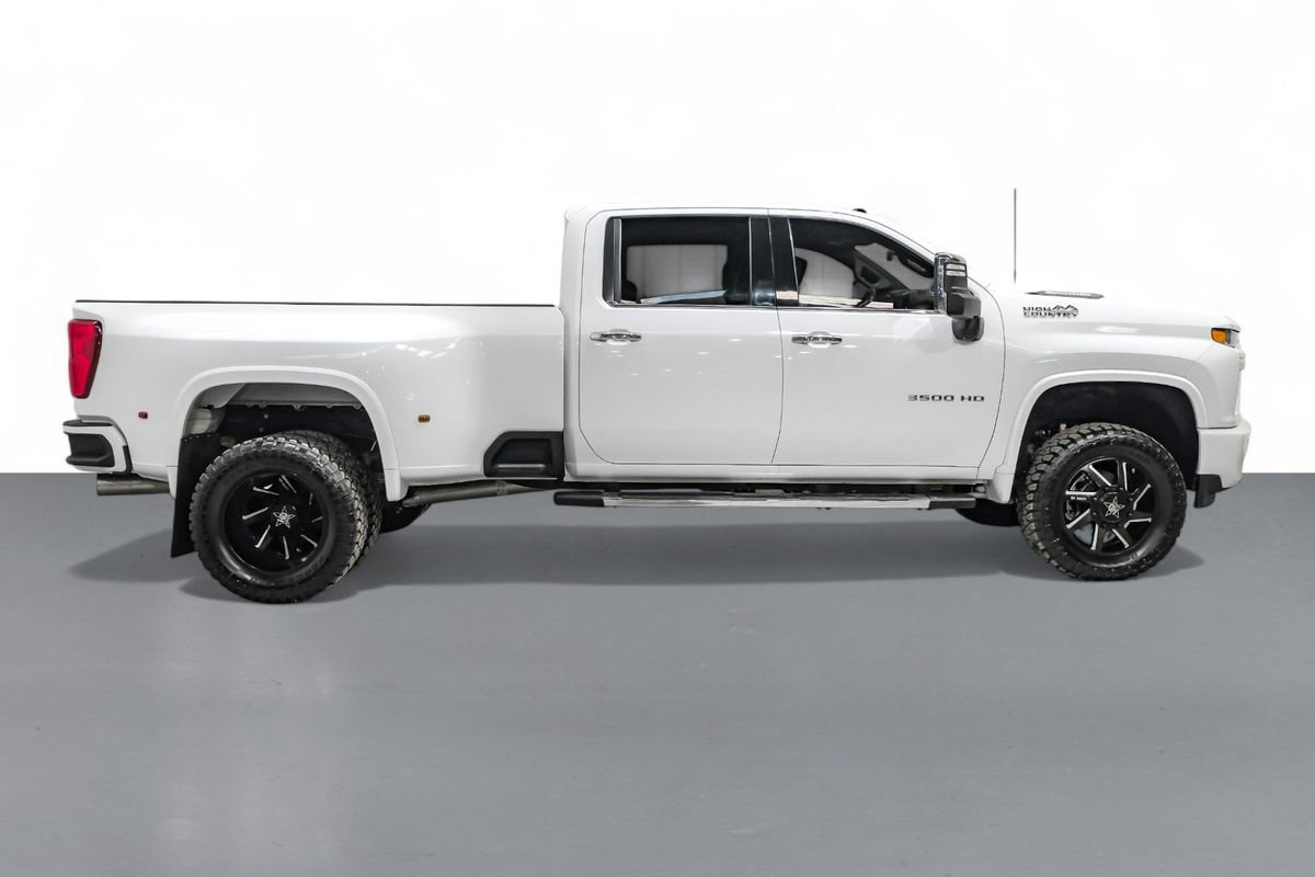Used 2022 Chevrolet Silverado 3500 High Country image 6